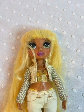 Sunny Madison Rainbow High Doll